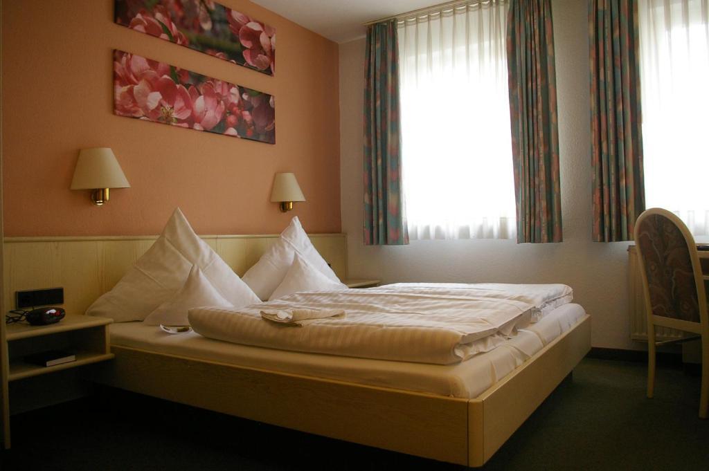 Hotel Zum Treuen Bartel Markgröningen Pokój zdjęcie