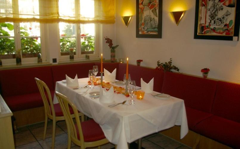 Hotel Zum Treuen Bartel Markgröningen Zewnętrze zdjęcie